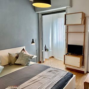 Cozy Apartment 3 Km Away From Duomo